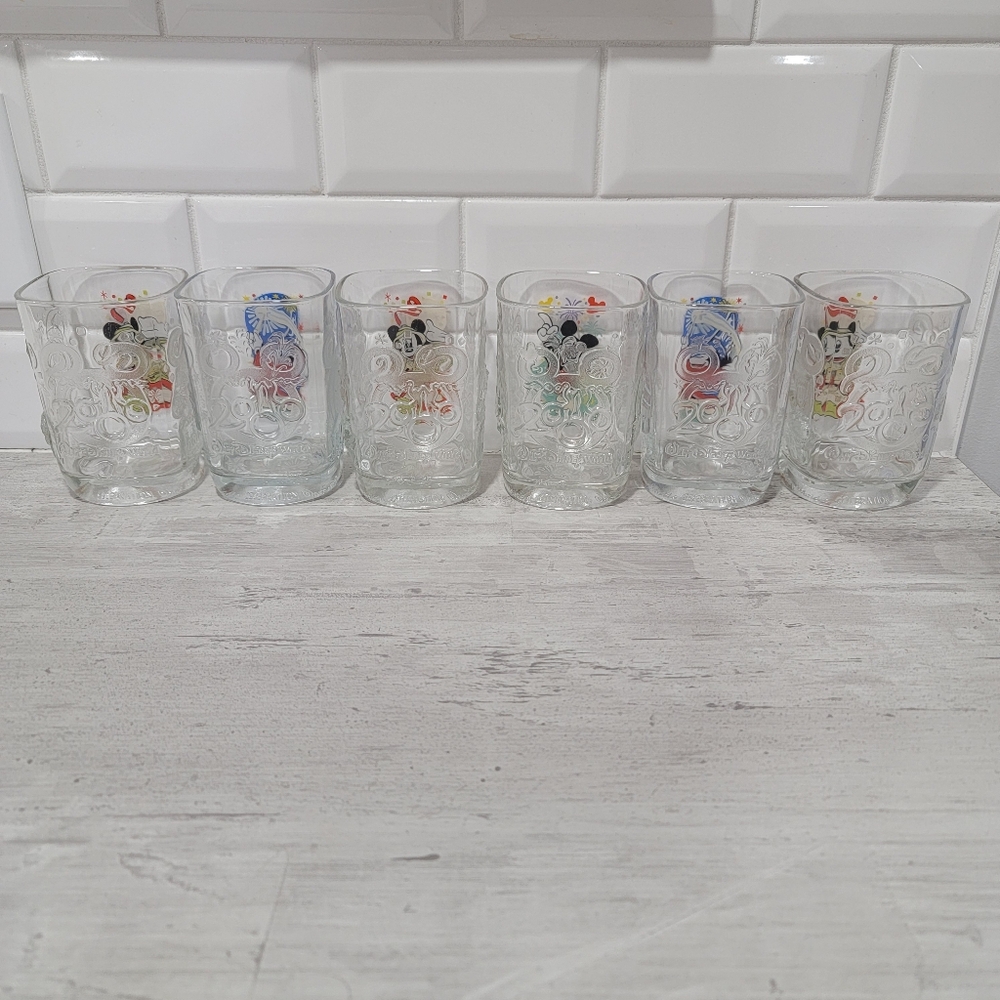 Vintage Y2K Walt Disney World 2000 McDonald’s Millennium Celebration Glass Cups - Picture 10 of 17